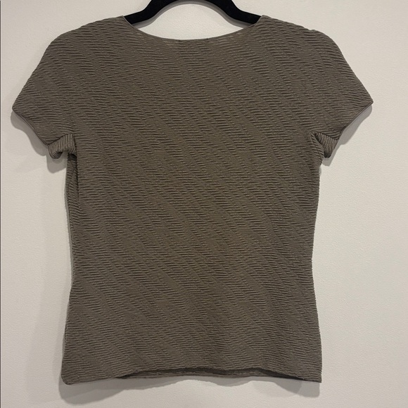 Giorgio Armani Women's Khaki Textured Short Sleeve Top - Picture 4 of 12
